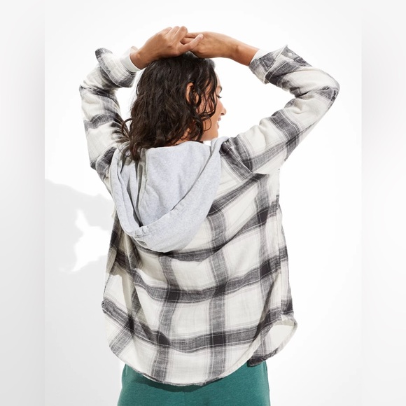 AE Cozy Cabin Oversized Hoodie Flannel, Women’s size L - Picture 2 of 7